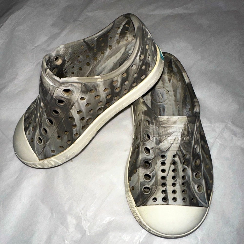 Native kids Jefferson grey marbled shoes C5